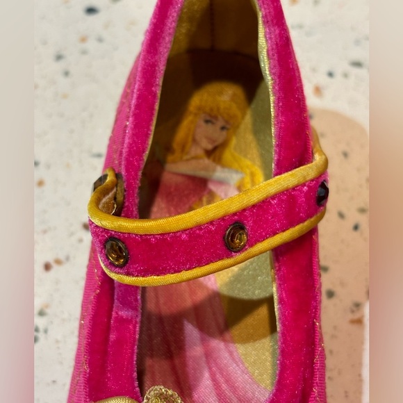 Disney Sleeping Beauty Pink Velvet Heel Shoes‎ Sz 9/10 Toddler Girls - Picture 7 of 10